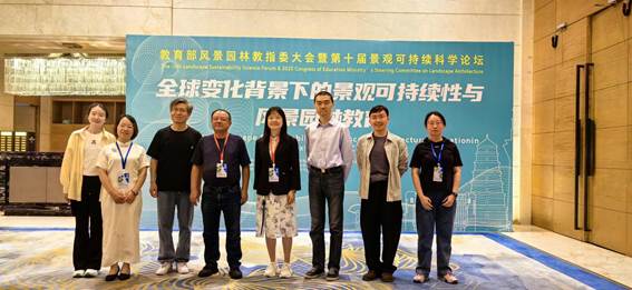 b732264b29b8433ea46162a7a2b856c